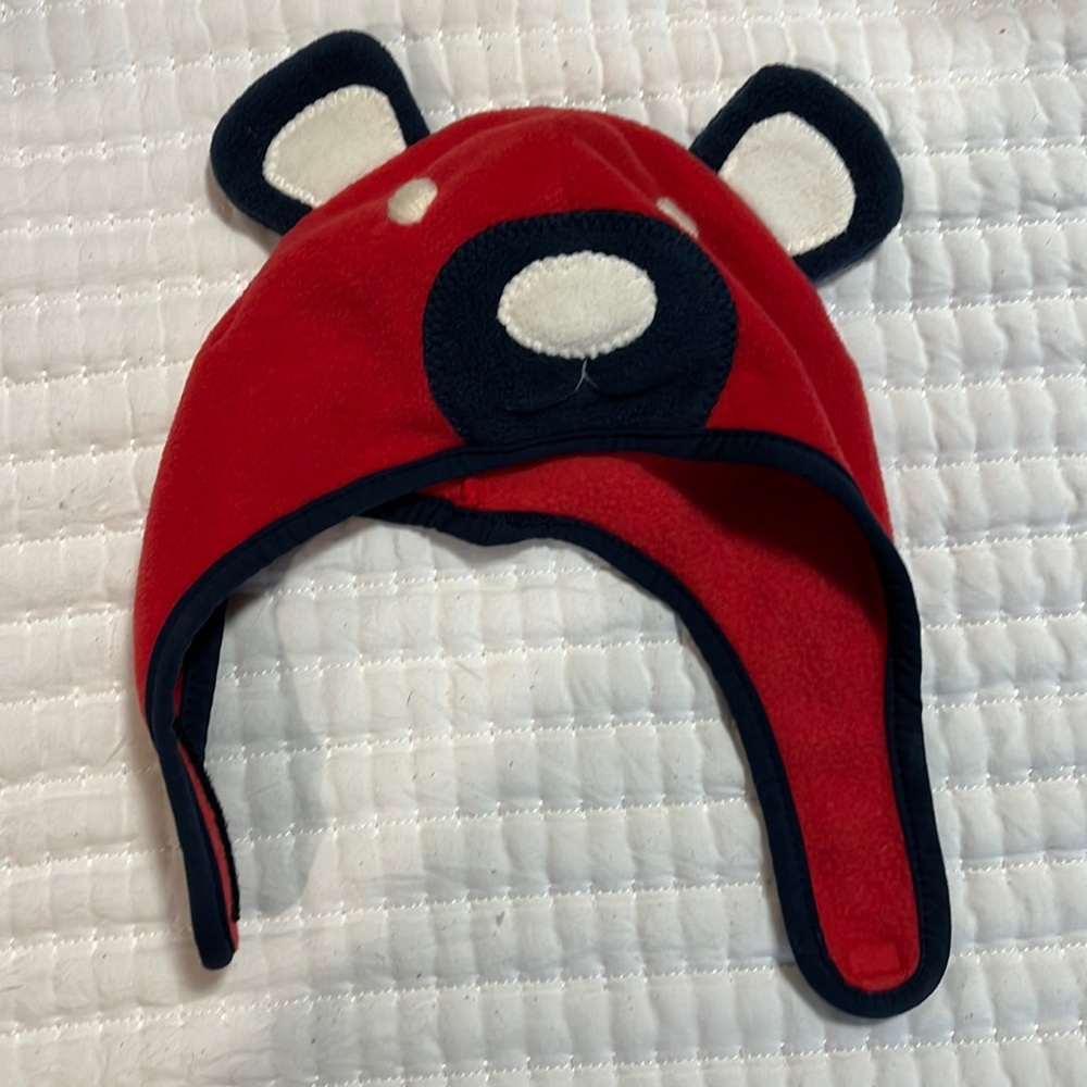 UNDER THE CHIN BEAR CHILD'S FLEECE HAT